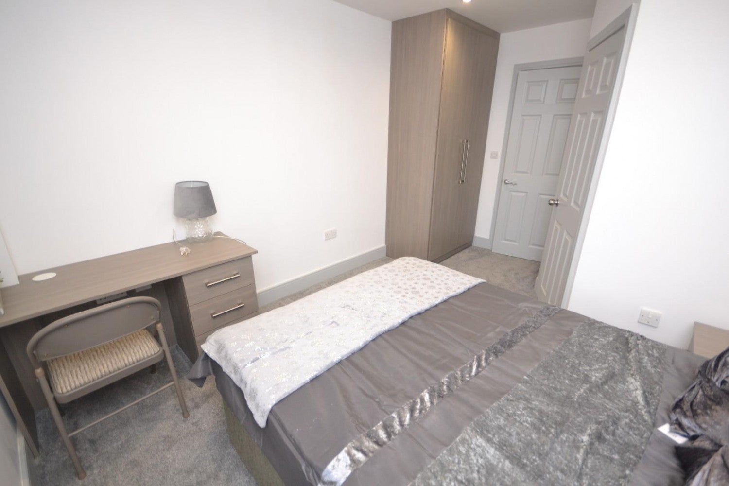 Flat Whitley Street in Reading