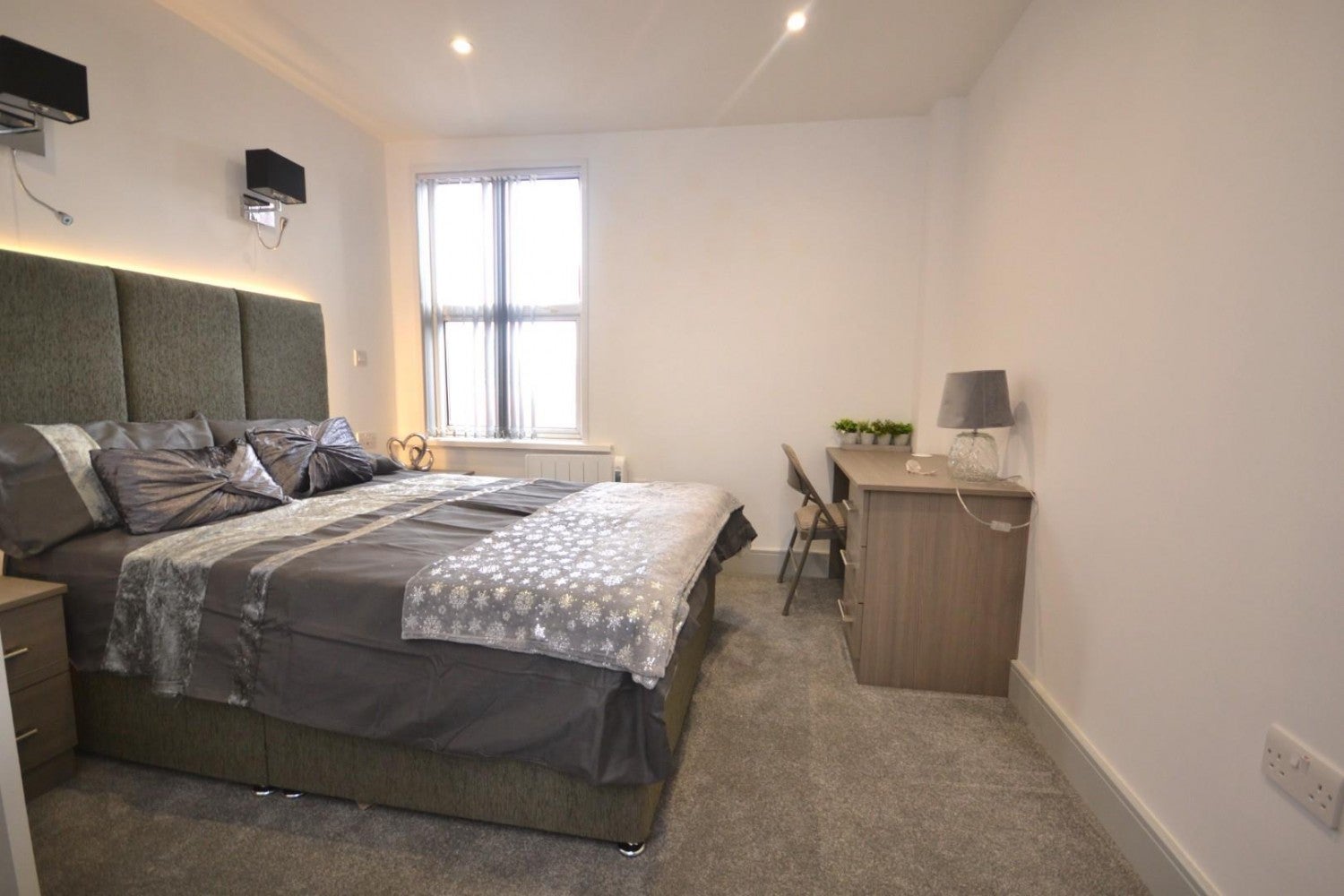 Flat Whitley Street in Reading