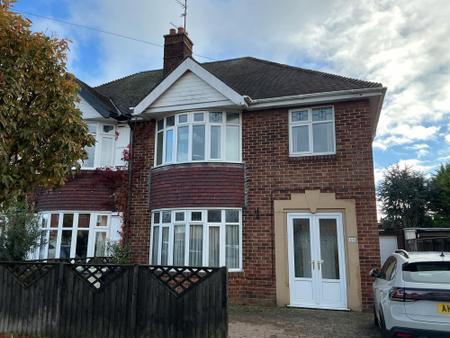 Flat Beresford Avenue in East Lindsey
