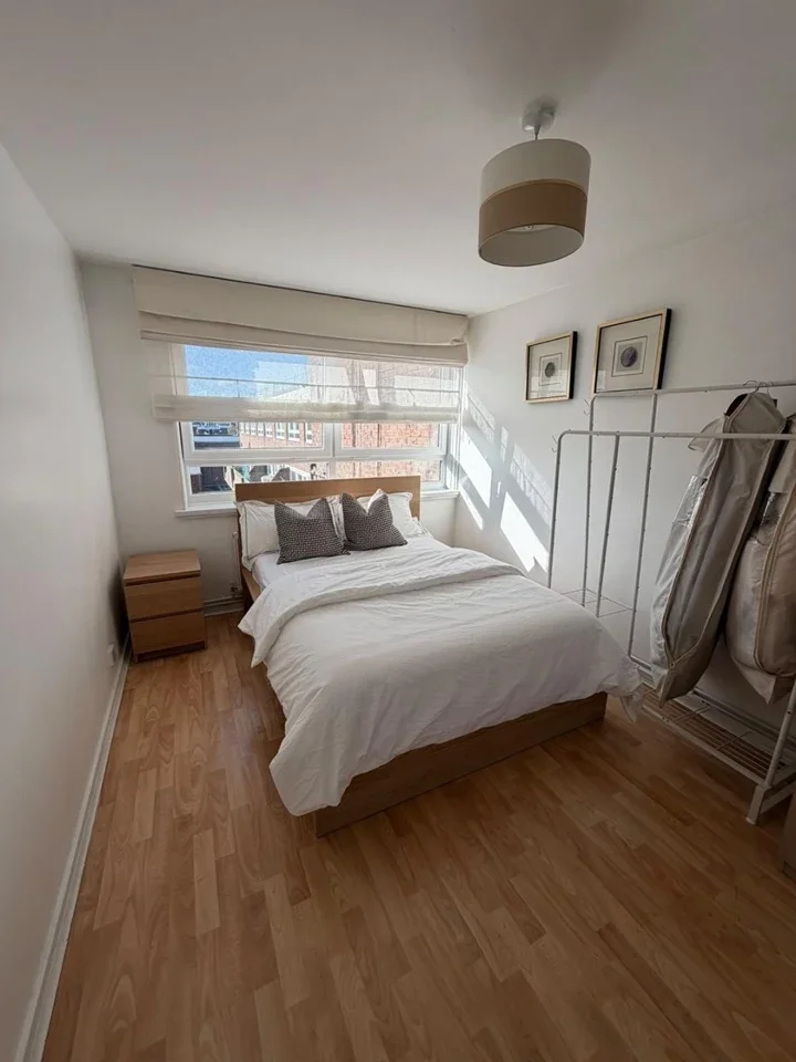 Flat Pembroke Street in Greater London