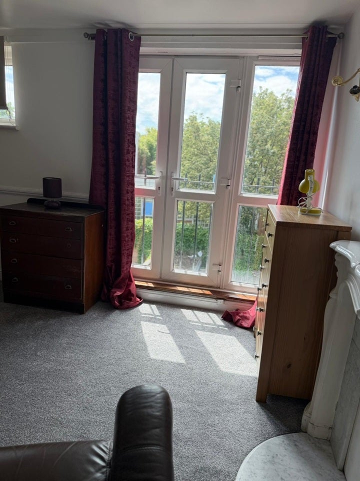 Room New Union Close in Greater London