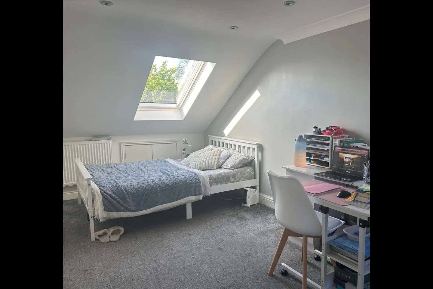 Room Capworth Street in Greater London