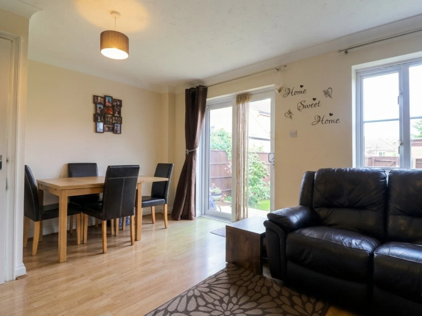House Home Farm Close in Huntingdonshire