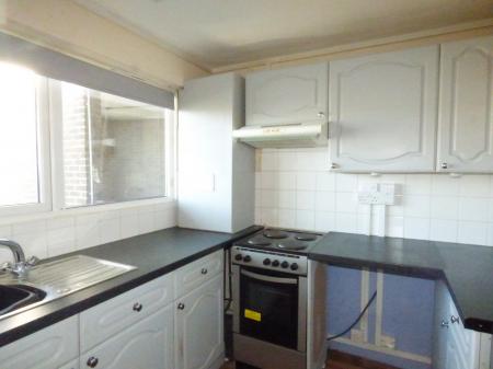 Flat The Knares in Basildon