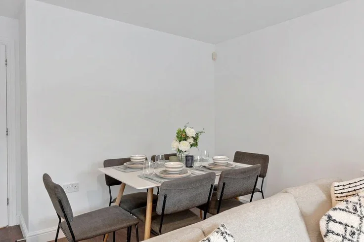 House Emilia Close in Maidenhead