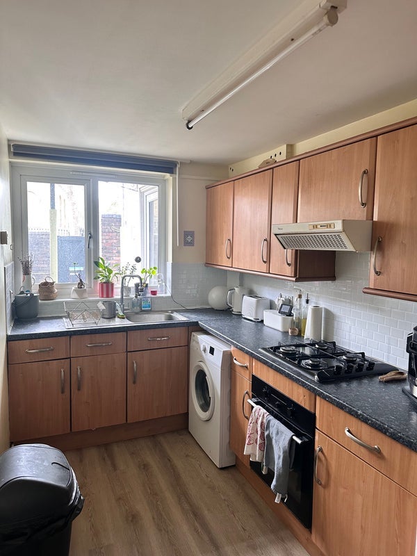 Room Upper Dengie Walk in Greater London