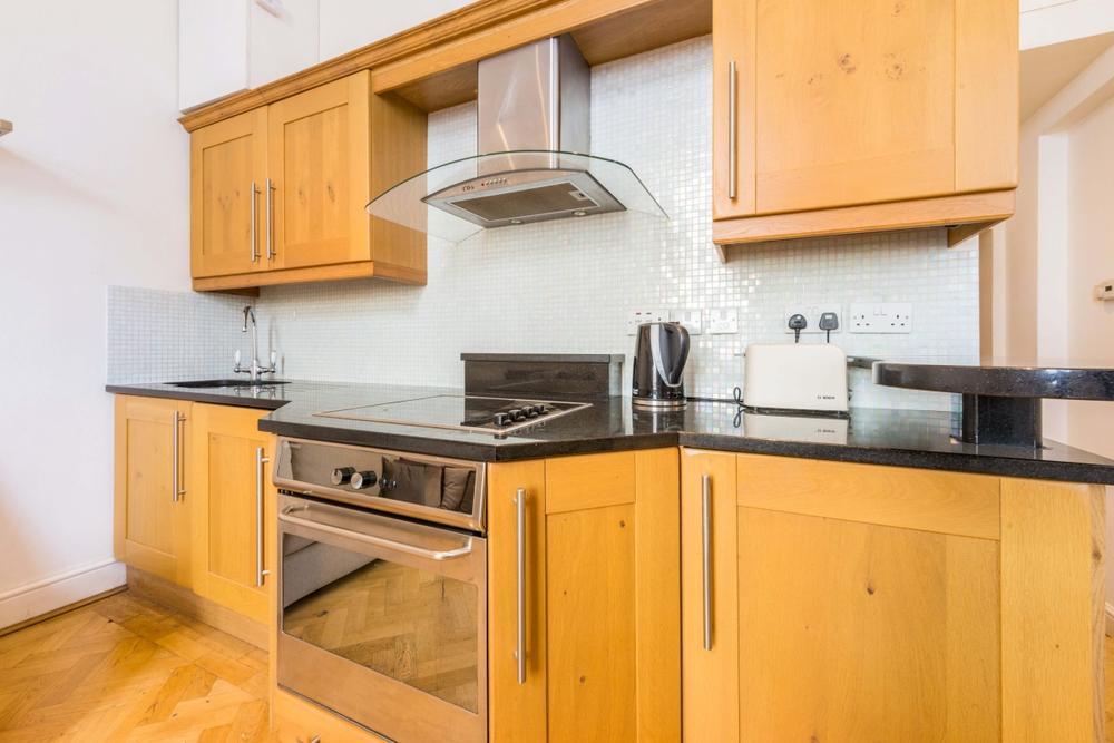 Flat Blomfield Villas in City of Westminster