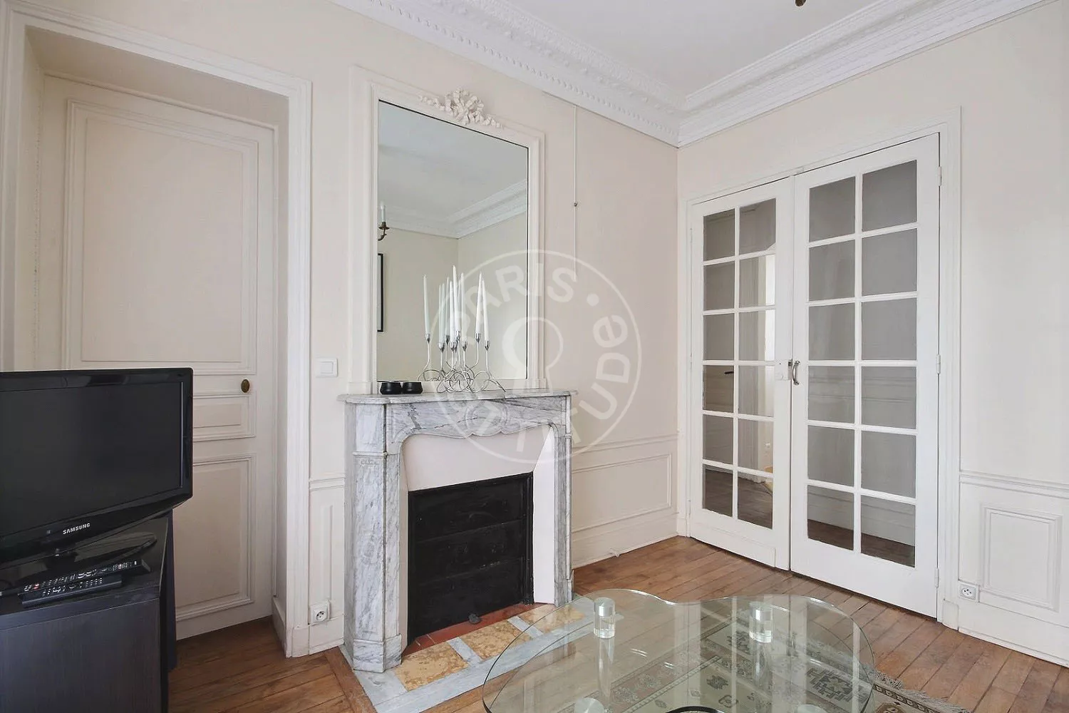 Flat Rue Clodion in Paris
