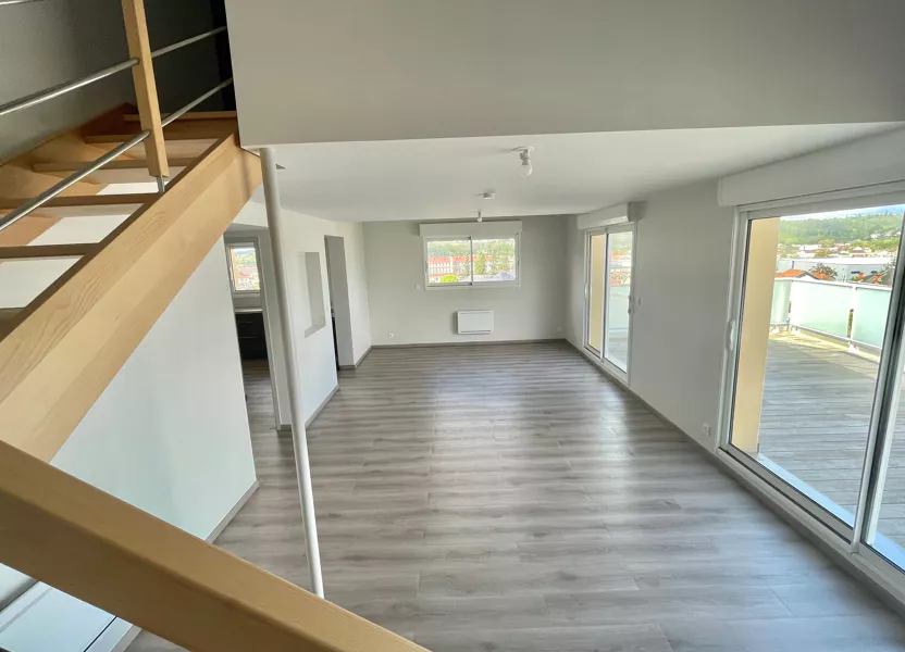 Appartement Rue Albert Camus à Boulazac Isle Manoire