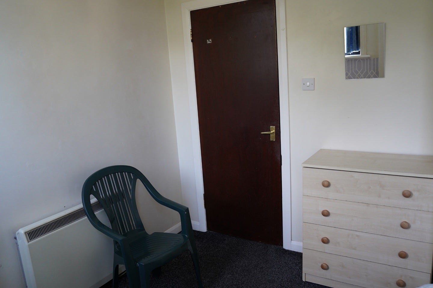 Room Hinton Road in Bournemouth