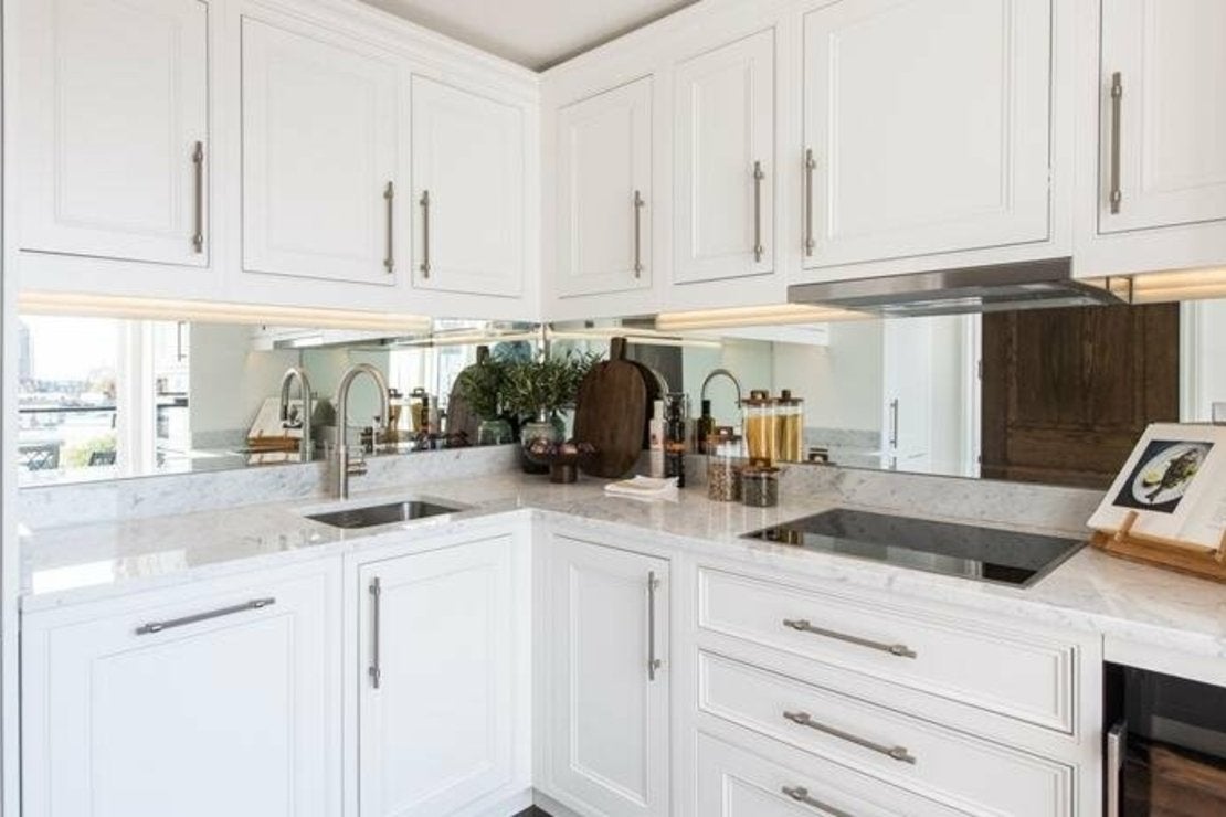 Flat Prince of Wales Terrace in Greater London