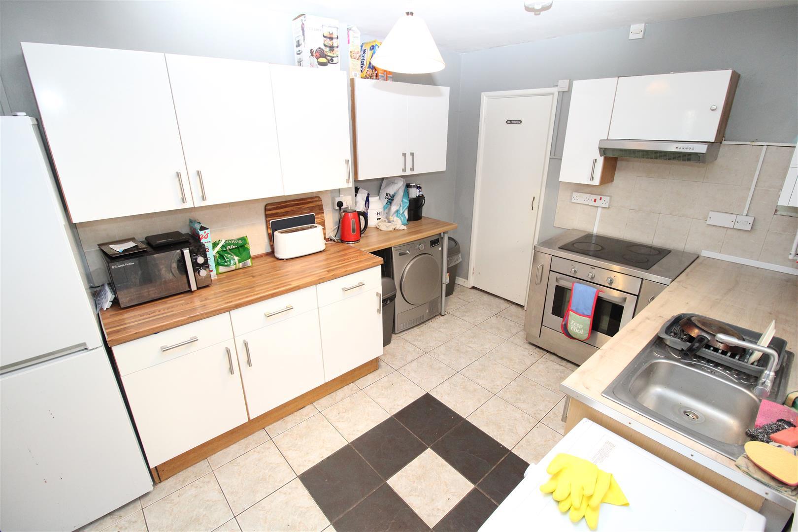 Flat Queen Street in Pontypridd