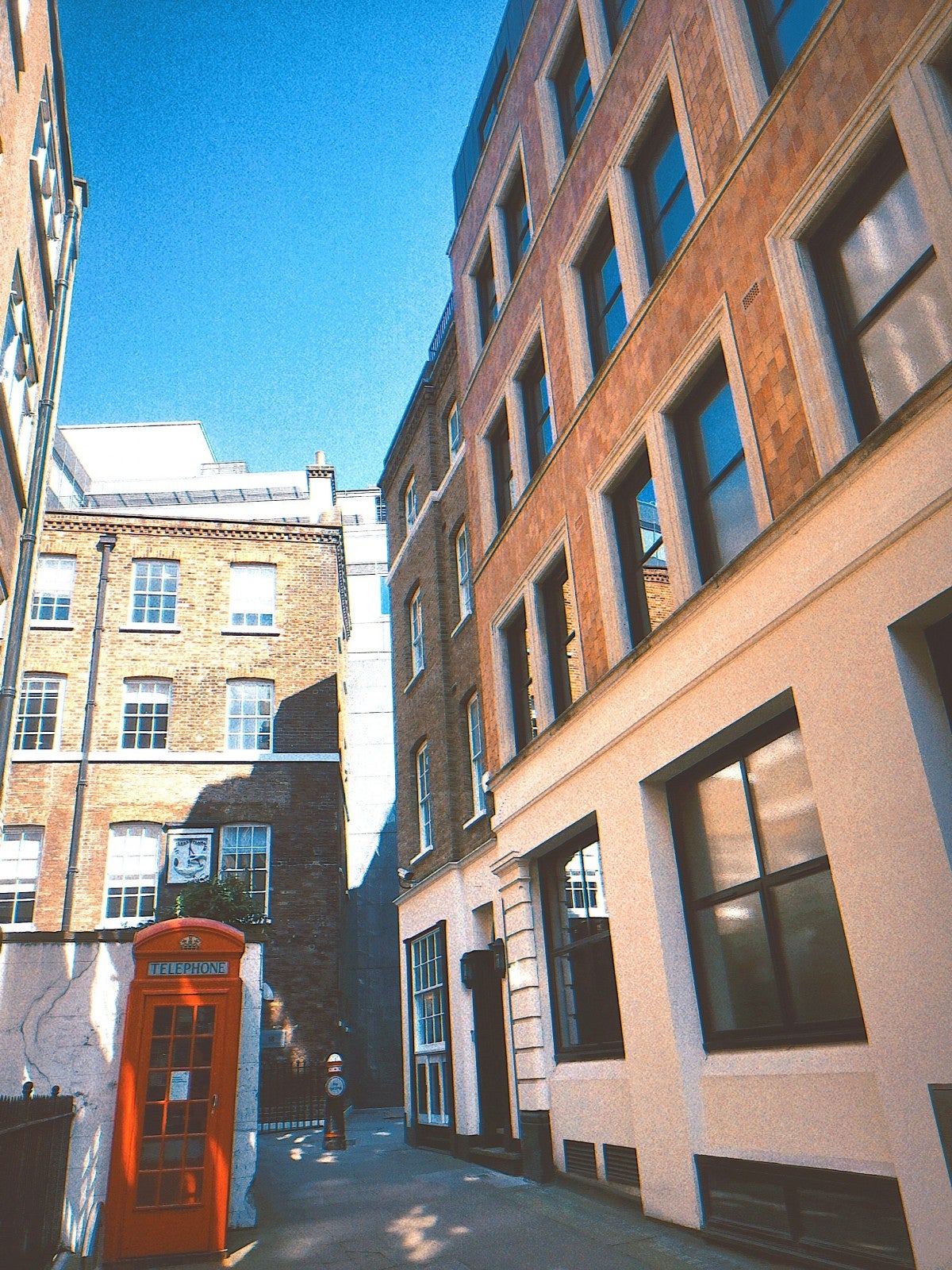 Flat Crane Court in City of London