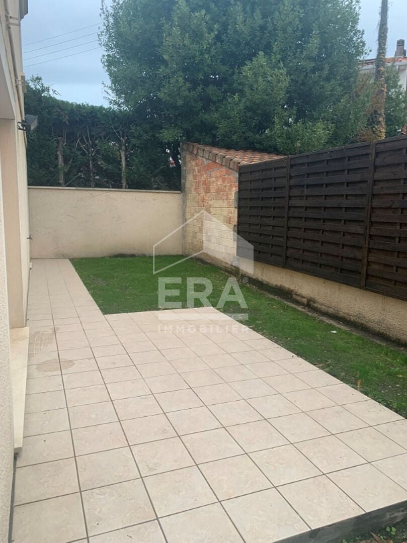House Cours de la Libération in Talence