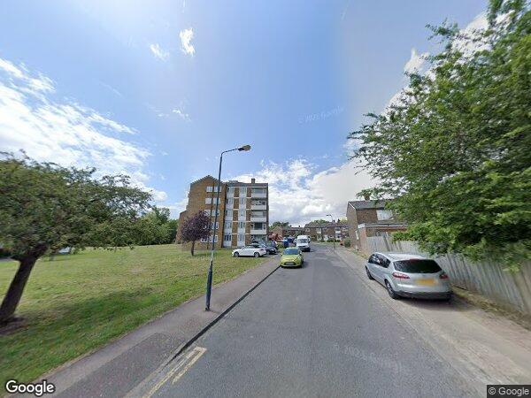 Flat Casterbridge Road in Greater London
