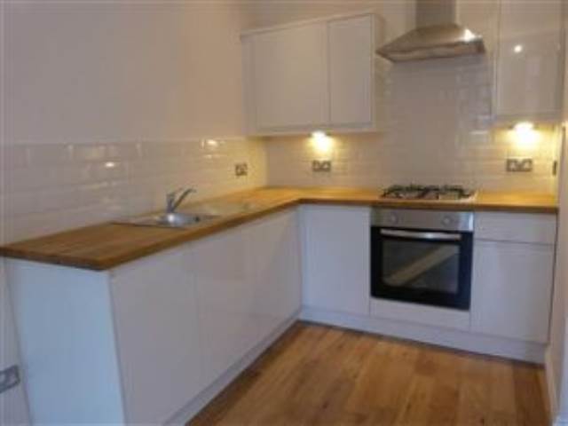 Flat Step Row in Dundee