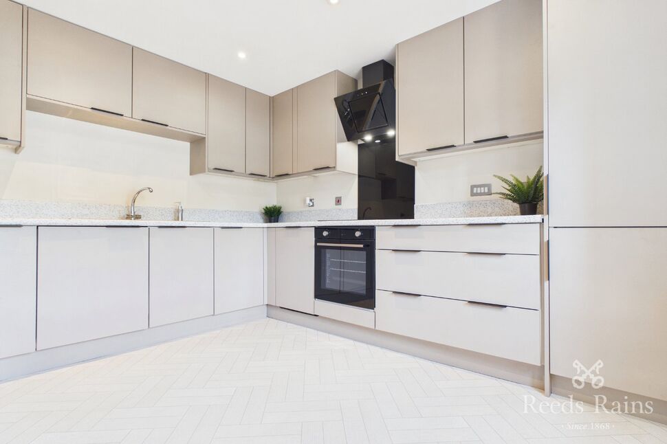 Flat Archdale Close in Chesterfield