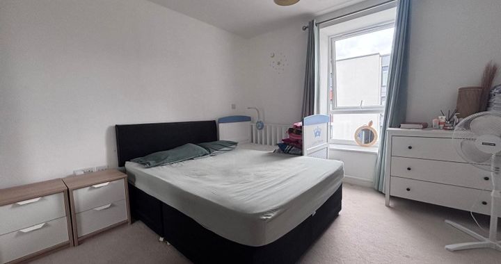 Flat Ocean Drive in Gillingham