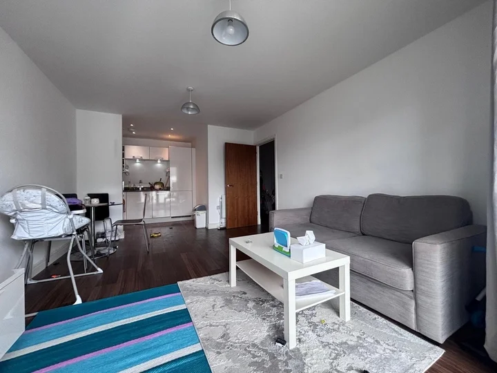 Flat Ocean Drive in Gillingham