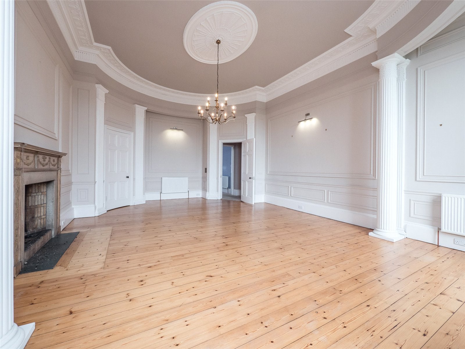 Flat Moray Place in City of Edinburgh