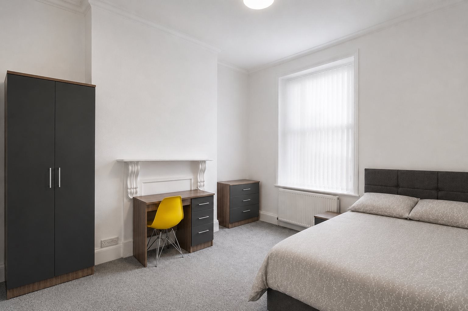 Room Baring Street in Plymouth