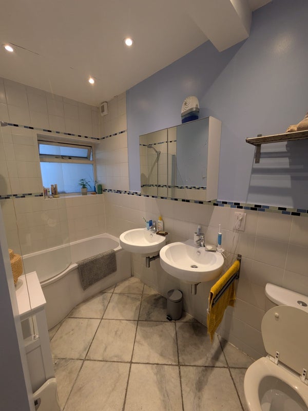Room Blackheath Road in Greater London