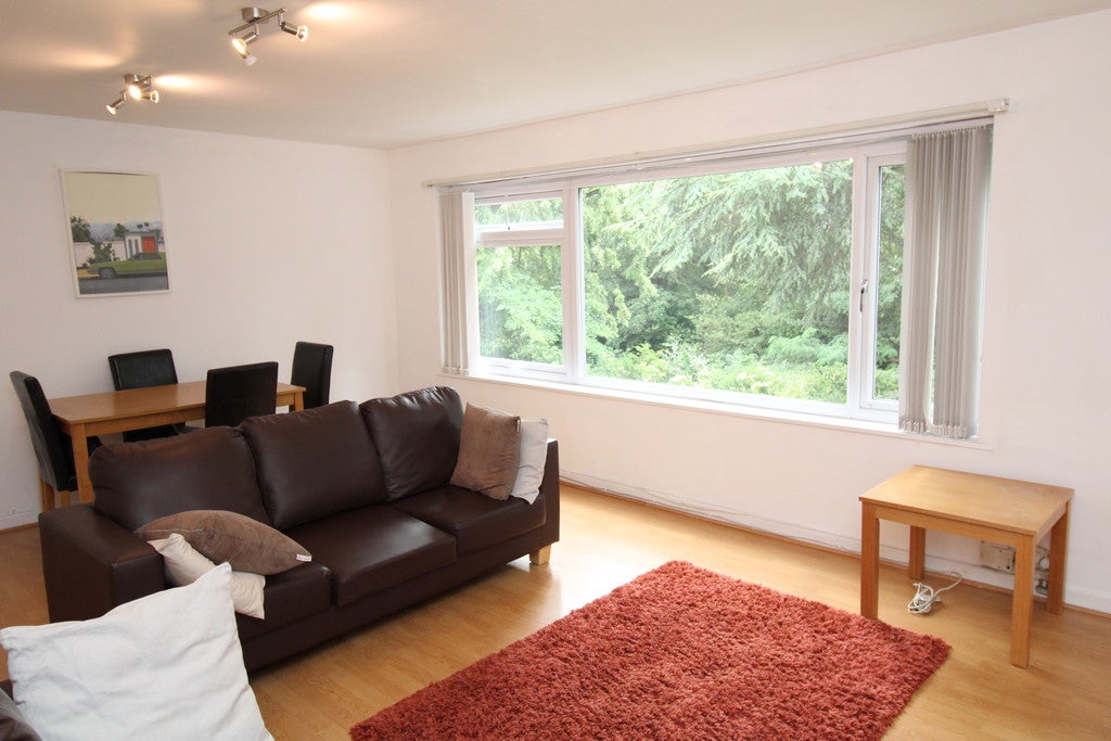 Flat Augustus Road in Birmingham