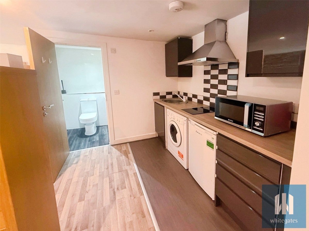 Flat Venn Street in Kirklees
