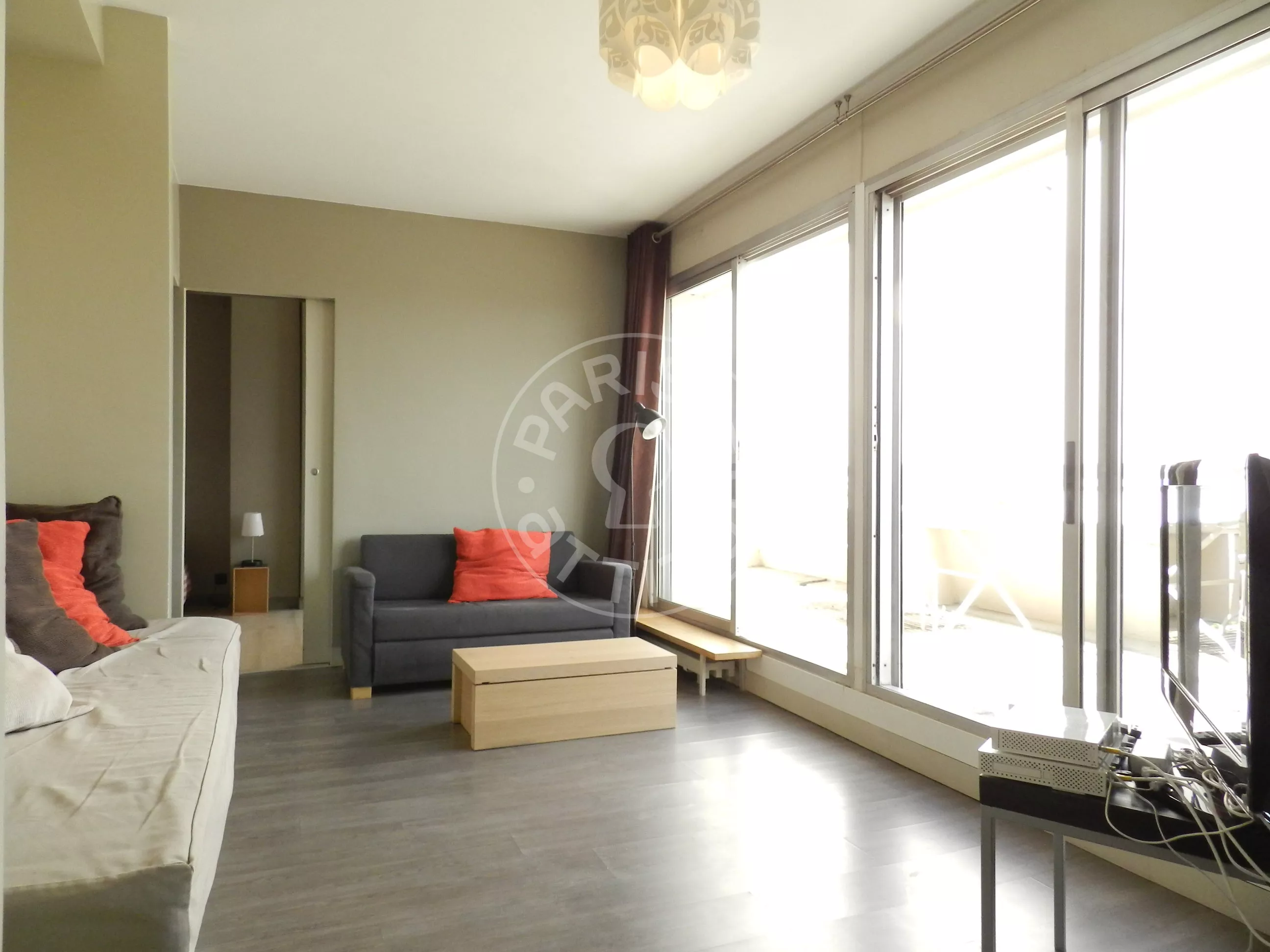 Flat Rue La Fayette in Paris