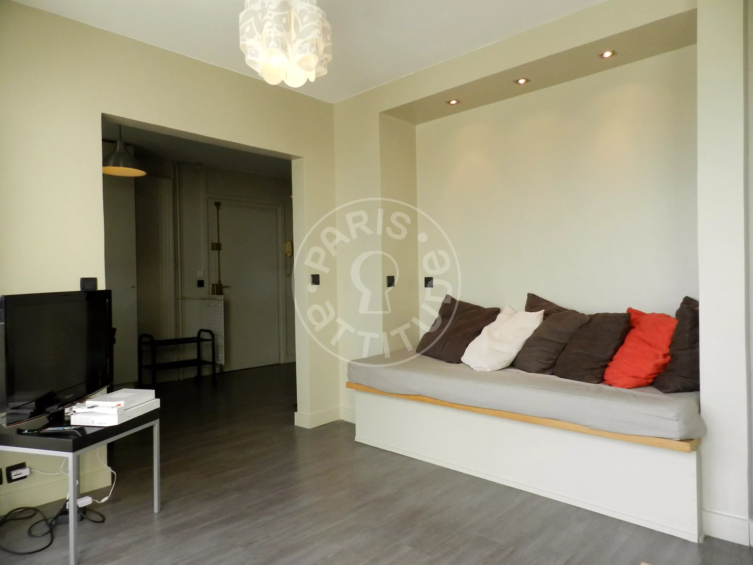 Flat Rue La Fayette in Paris