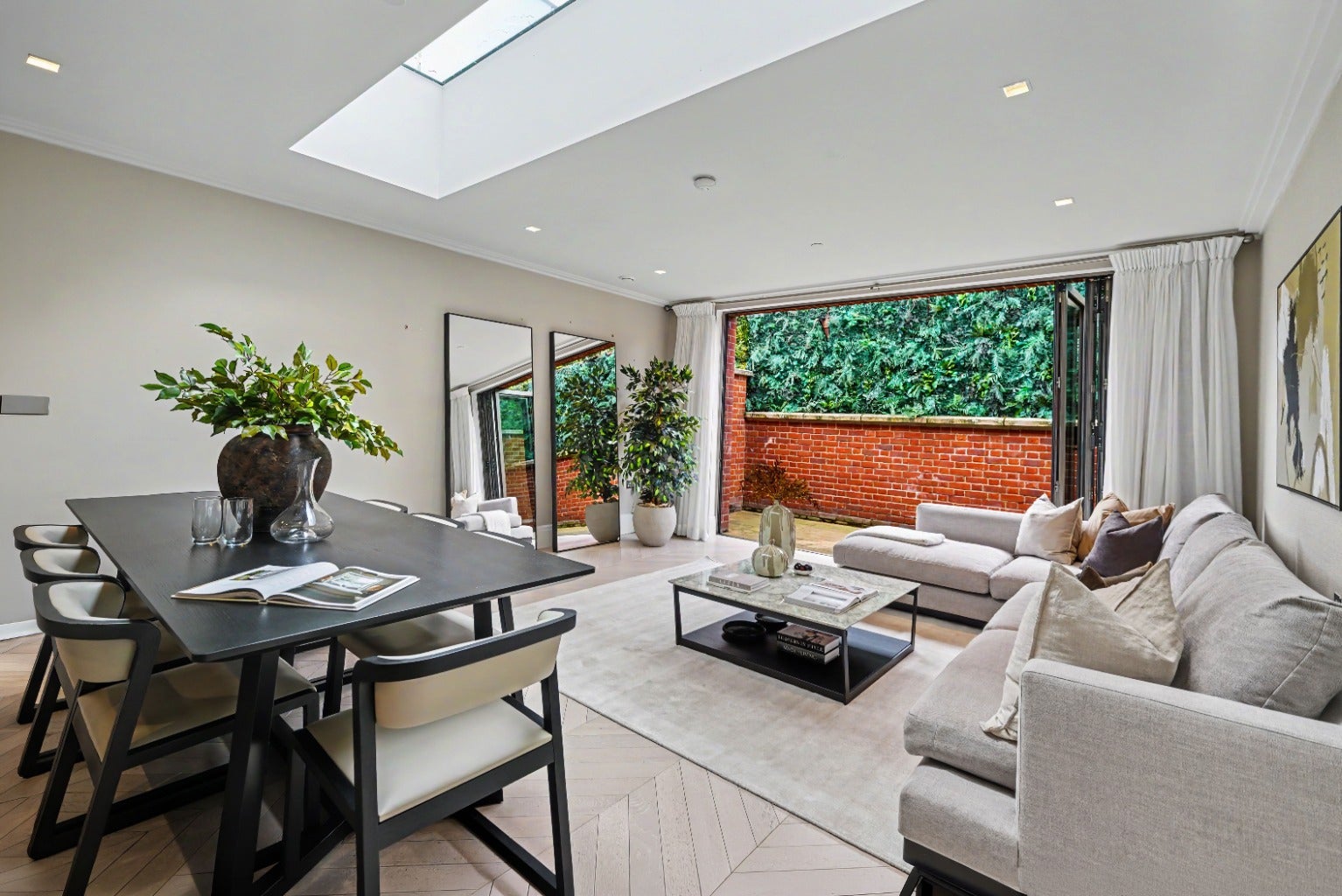 House Eastbrook Drive in Greater London