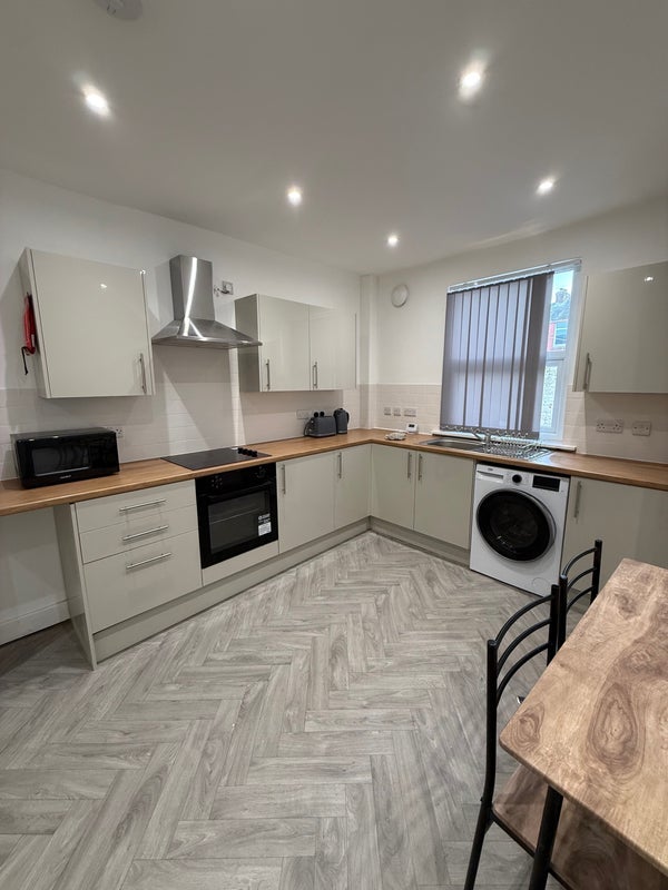 Room East Street in South Ribble