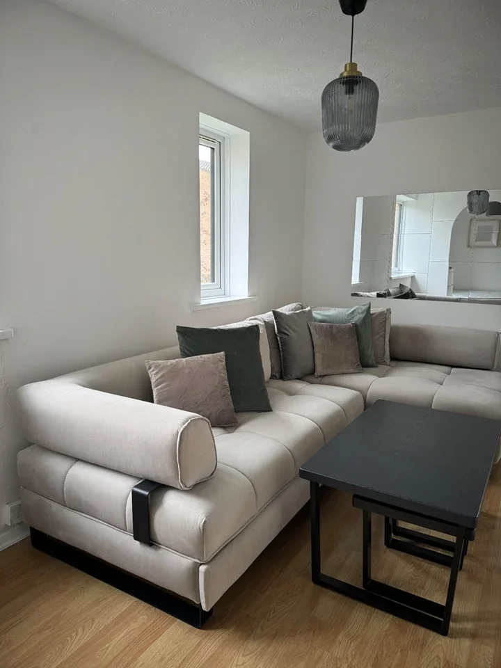 Flat Plumtree Close in Greater London