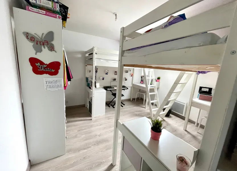 Appartement Allée des Biches à Épône