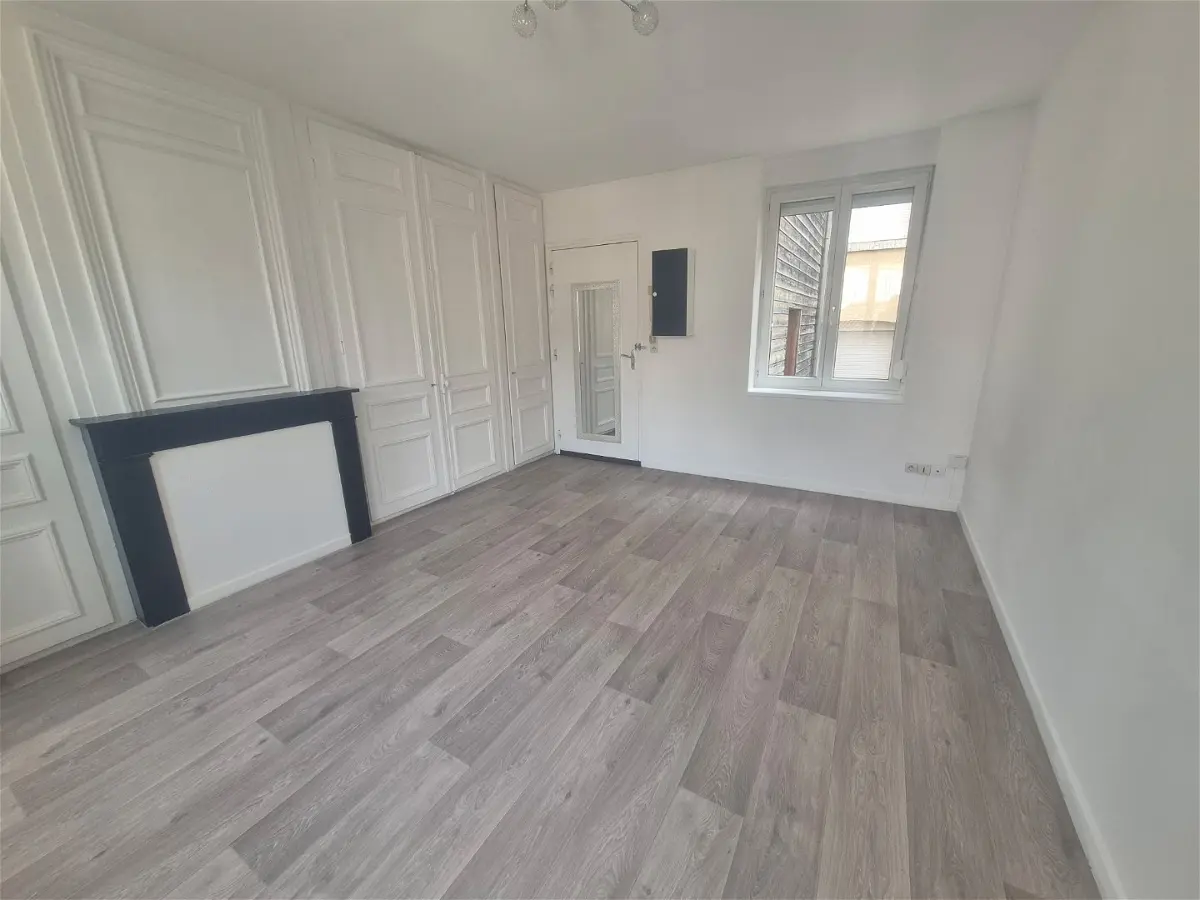 Flat Rue Gauthier de Châtillon in Lille