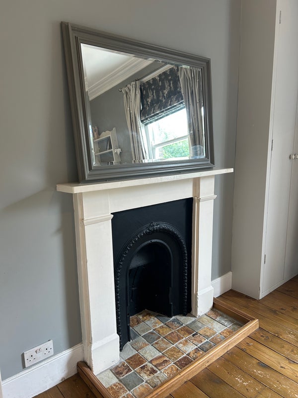 Room Sulina Road in Greater London