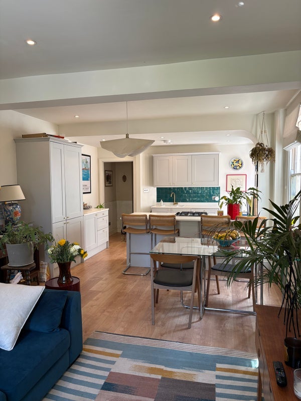 Room Trouville Road in Greater London