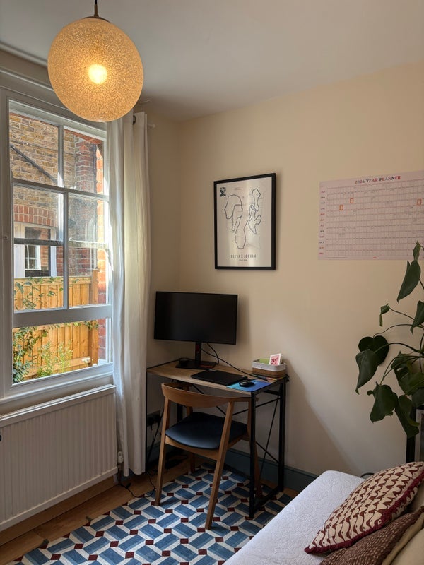 Room Trouville Road in Greater London