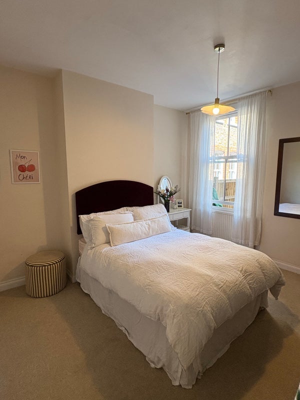 Room Trouville Road in Greater London