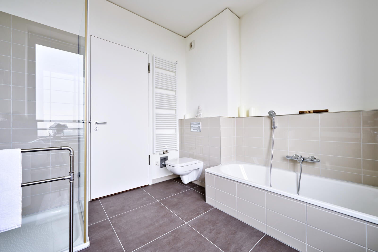 Wohnung Überseeallee in Hamburg
