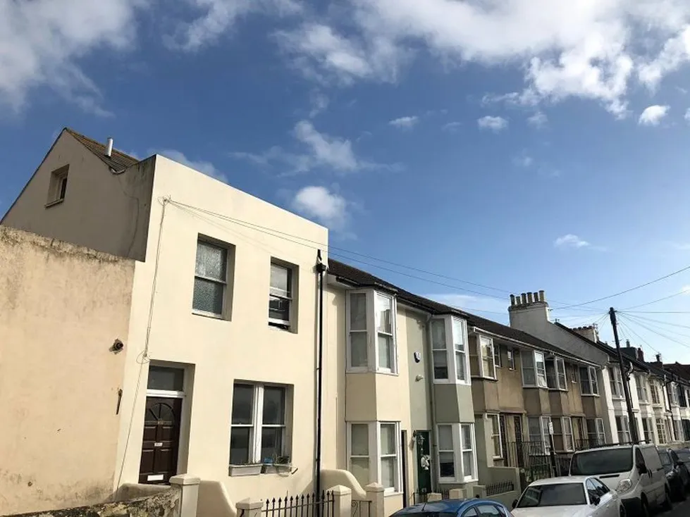 Flat Centurion Road in Brighton