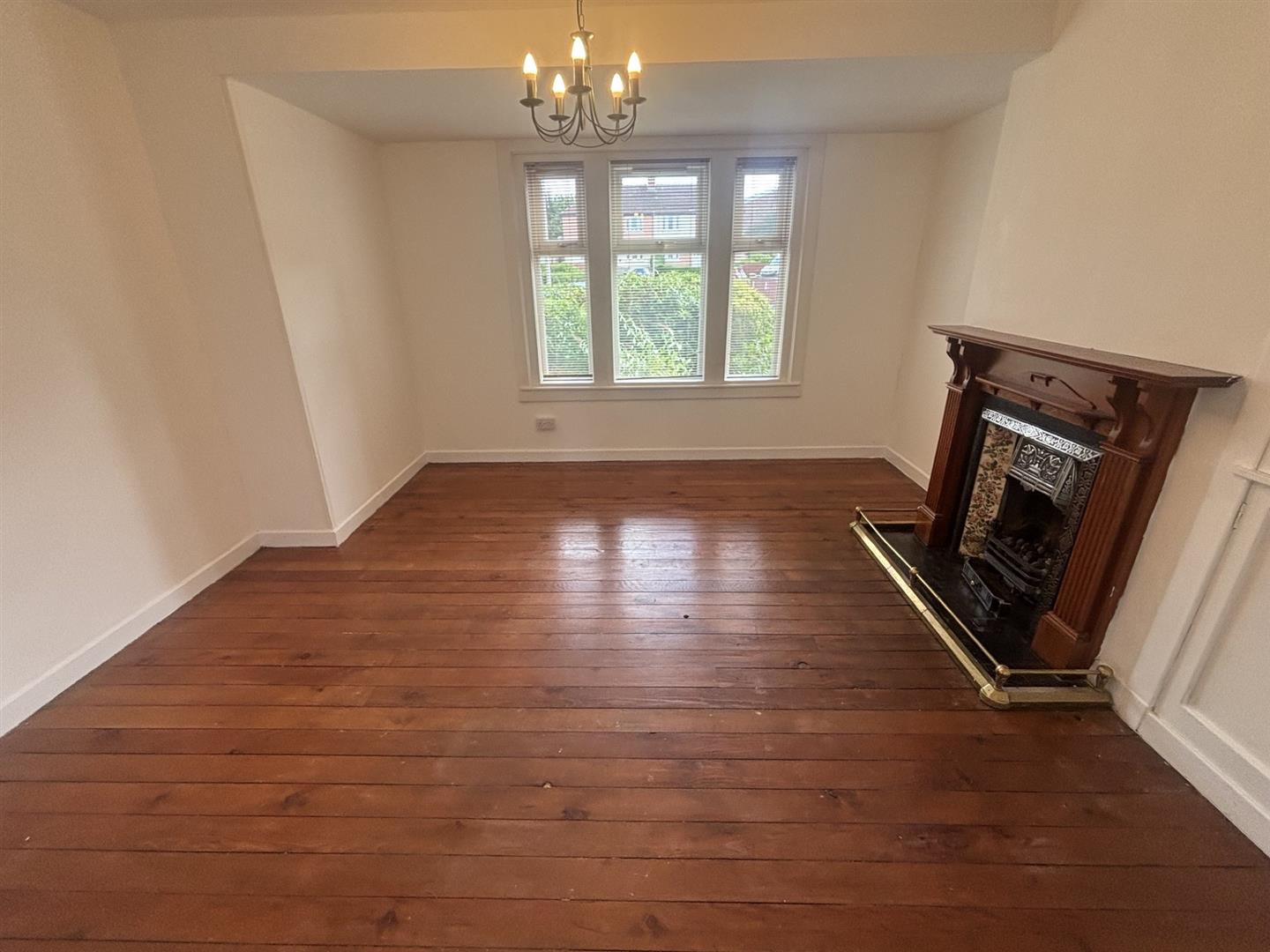 Flat Sneddon Terrace in Hamilton