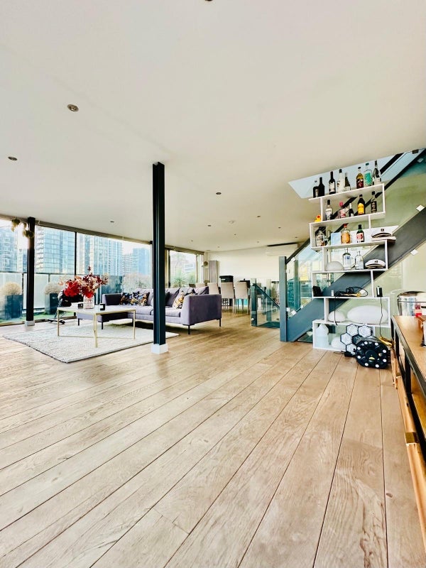 Room Boyd Street in Greater London