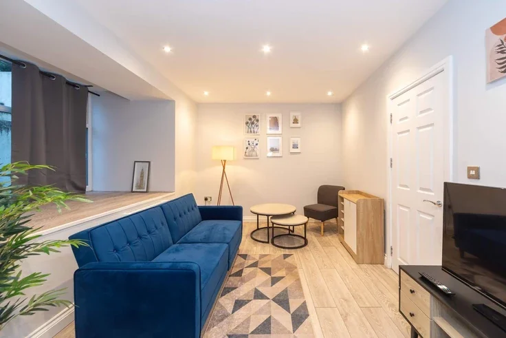 Flat Foxberry Road in Greater London