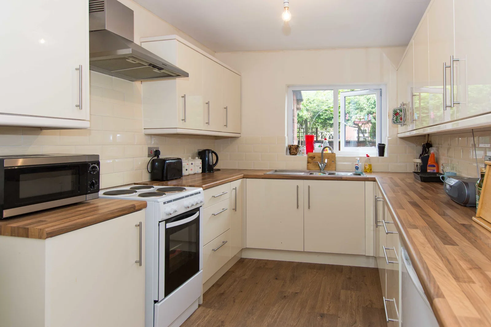 Room Grenfell Road in Hereford