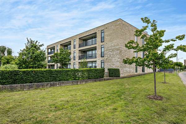 Flat Lapwing Avenue in Cambridge