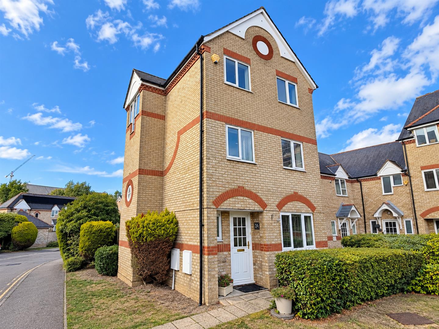 House Reeds Crescent in Watford