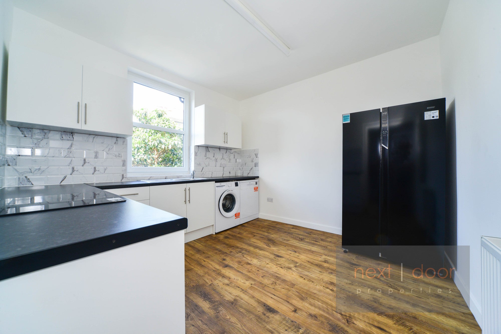 Flat Clapham Road in Greater London