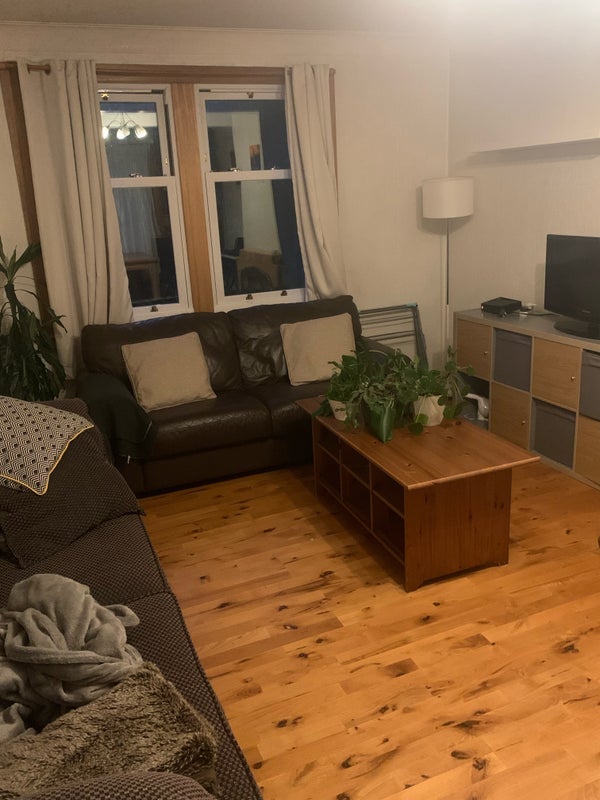 Room Lussielaw Road in City of Edinburgh