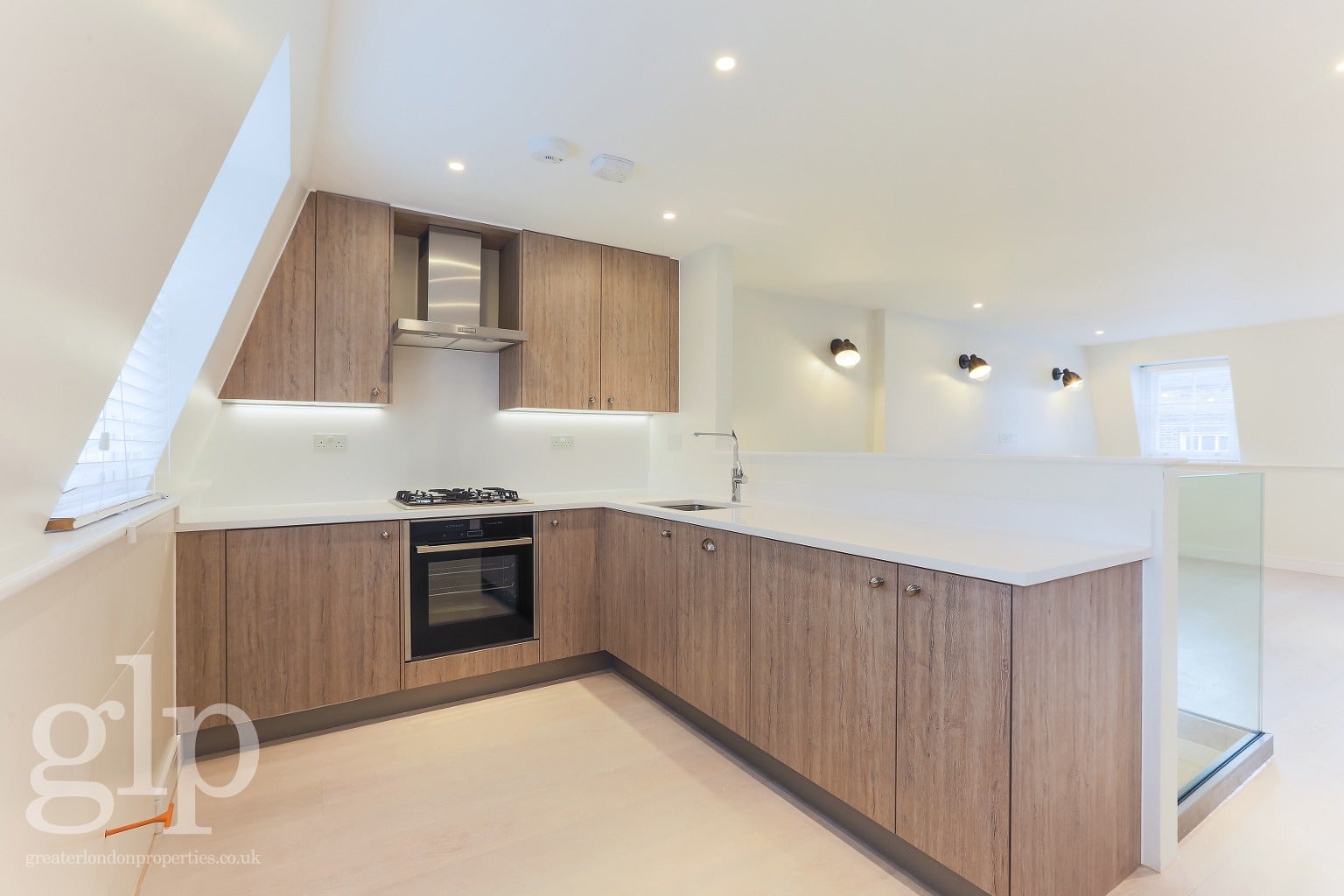 Flat Gerrard Street in City of Westminster